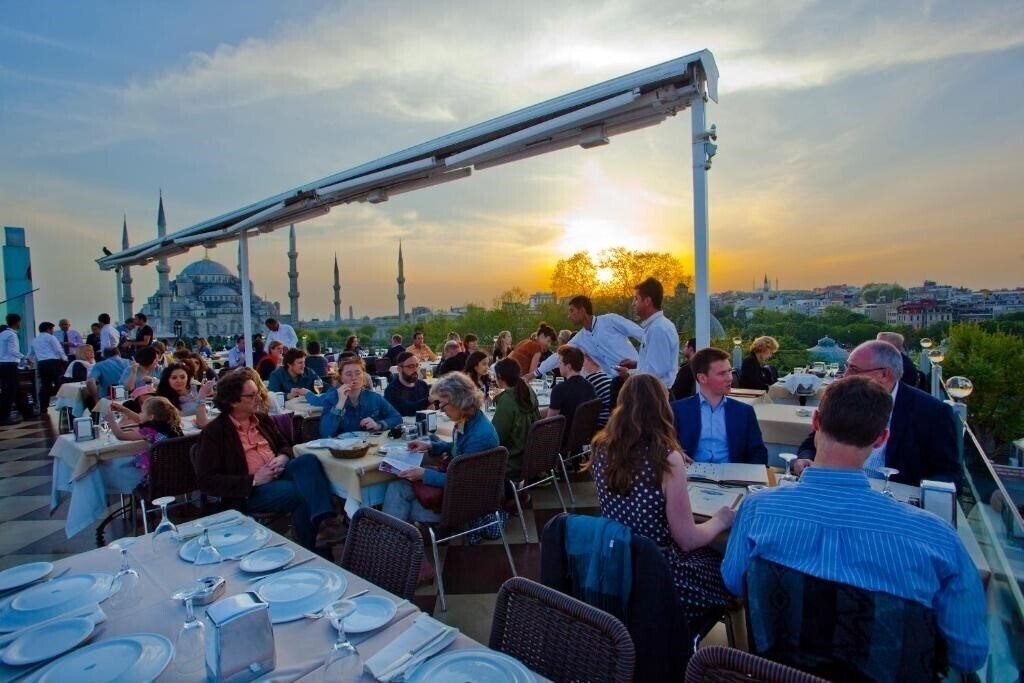 Seven Hills Hotel 4* суреті