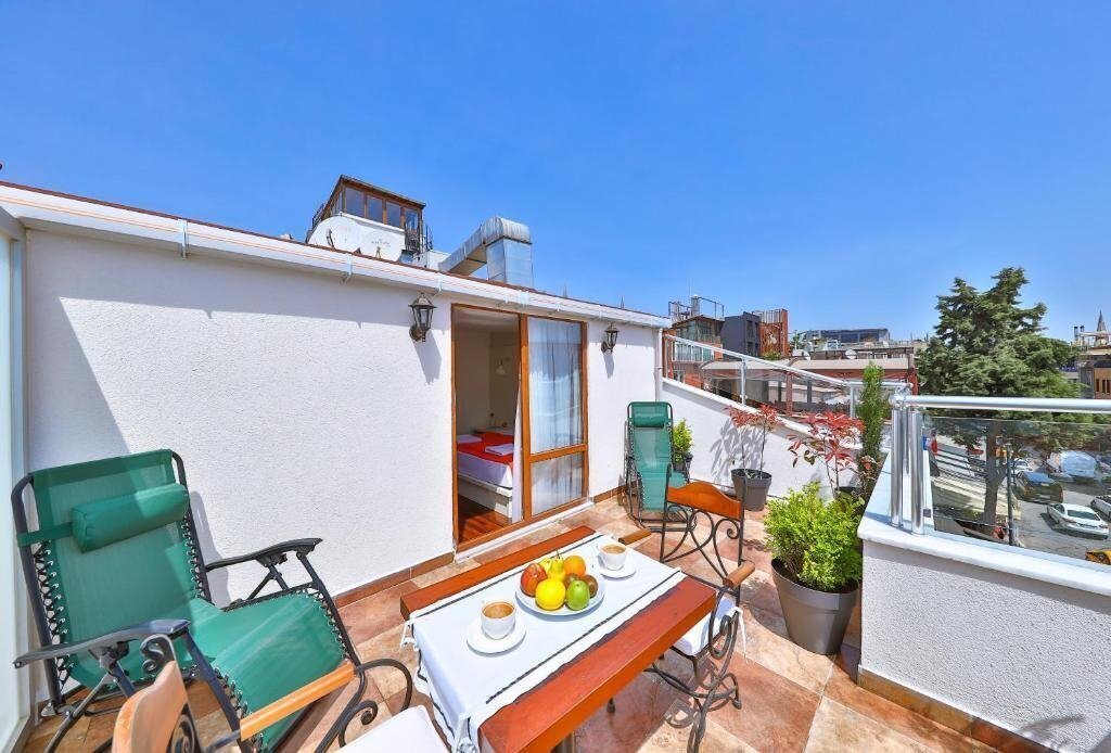 Изображение Senatus 3*