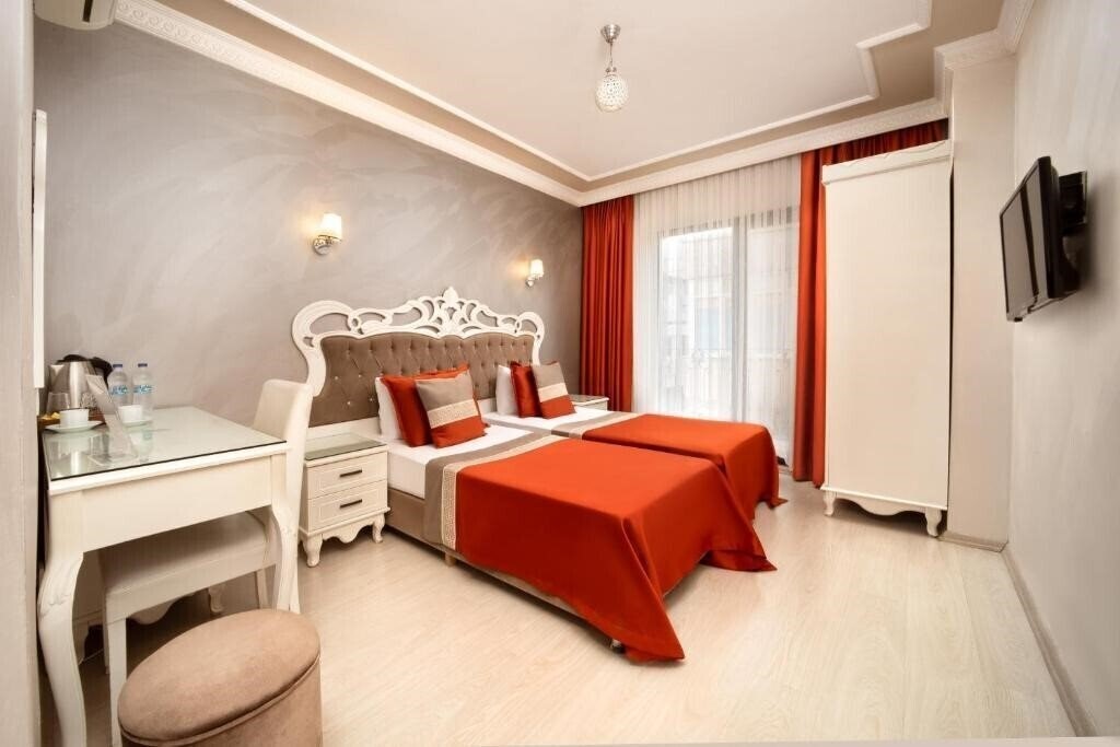 Deluxe Newport Hotel 3* қонақ үйі