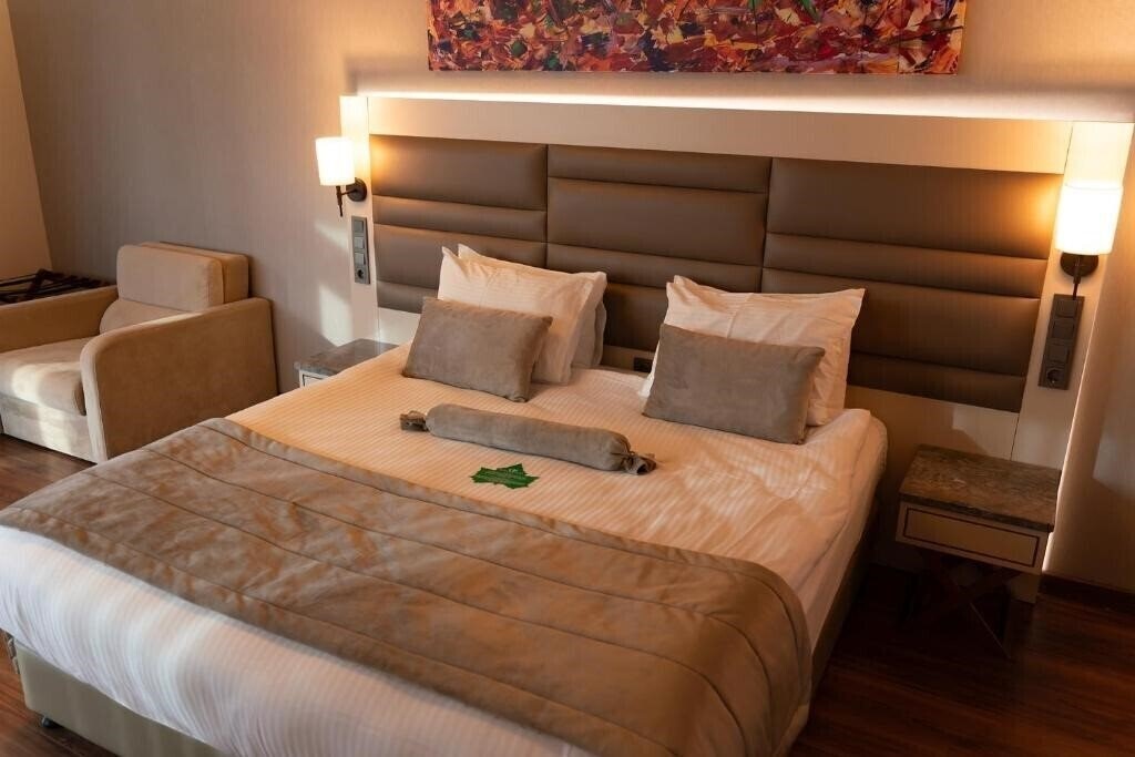 Картинка Golden Royal Hotel 4*