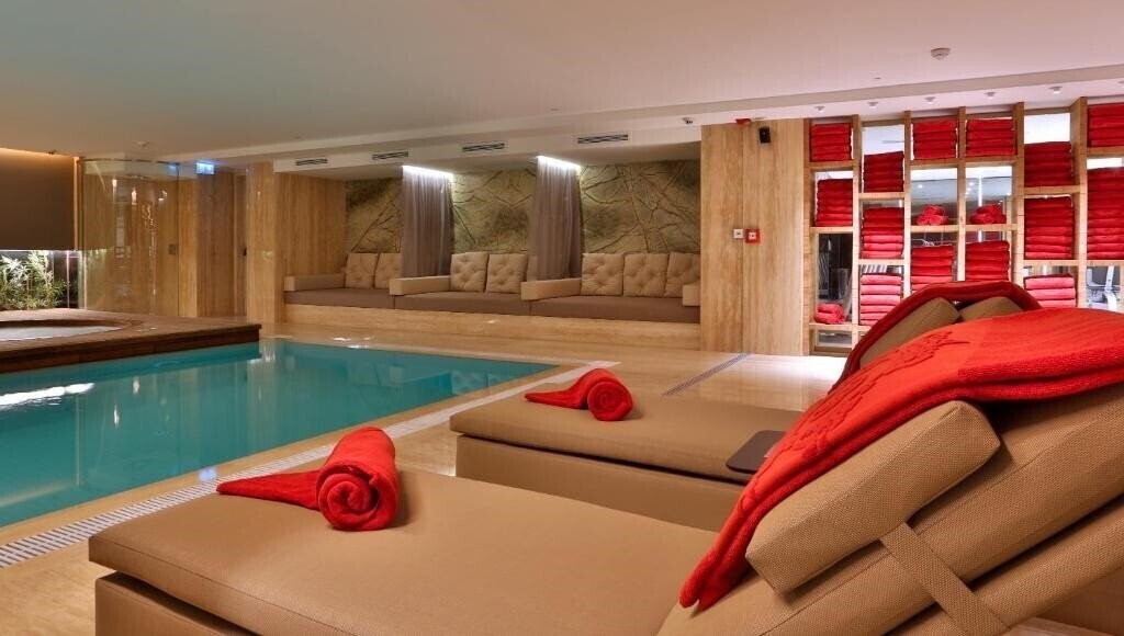 Dosso Dossi Hotels & SPA Downtown (ex. Dosso Dossi Hotel Downtown, Dosso Dossi Downtown) 5* фотосуреті