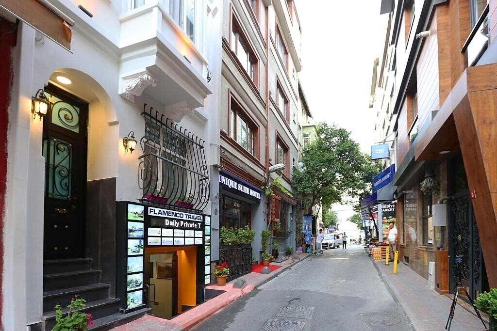 Unique Suite 3* фотосуреті