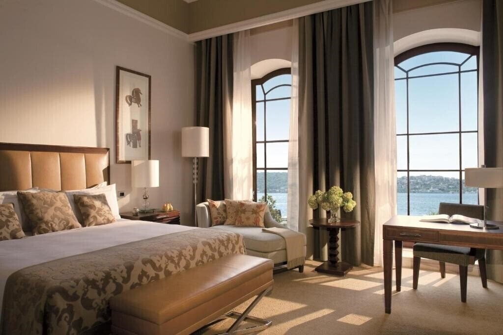 Фото Four Seasons Bosphorus 5*