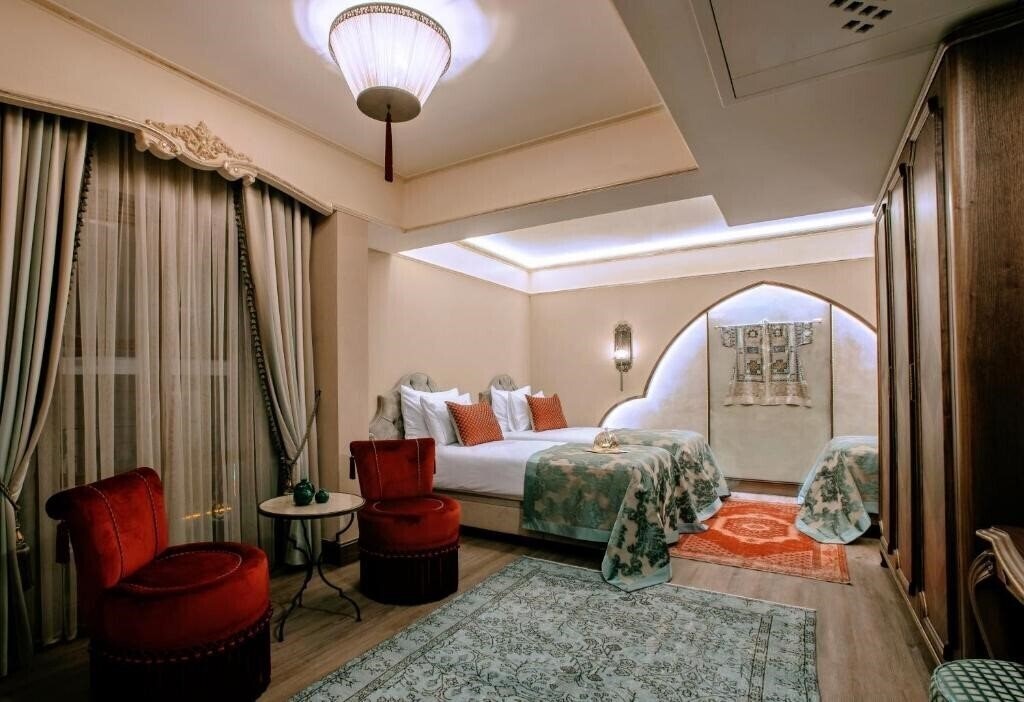 Отель Romance Hotel Istanbul 4*
