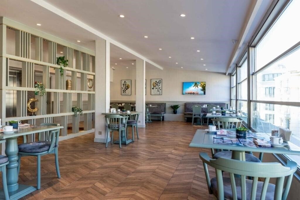 Картинка Genova Hotel 4*