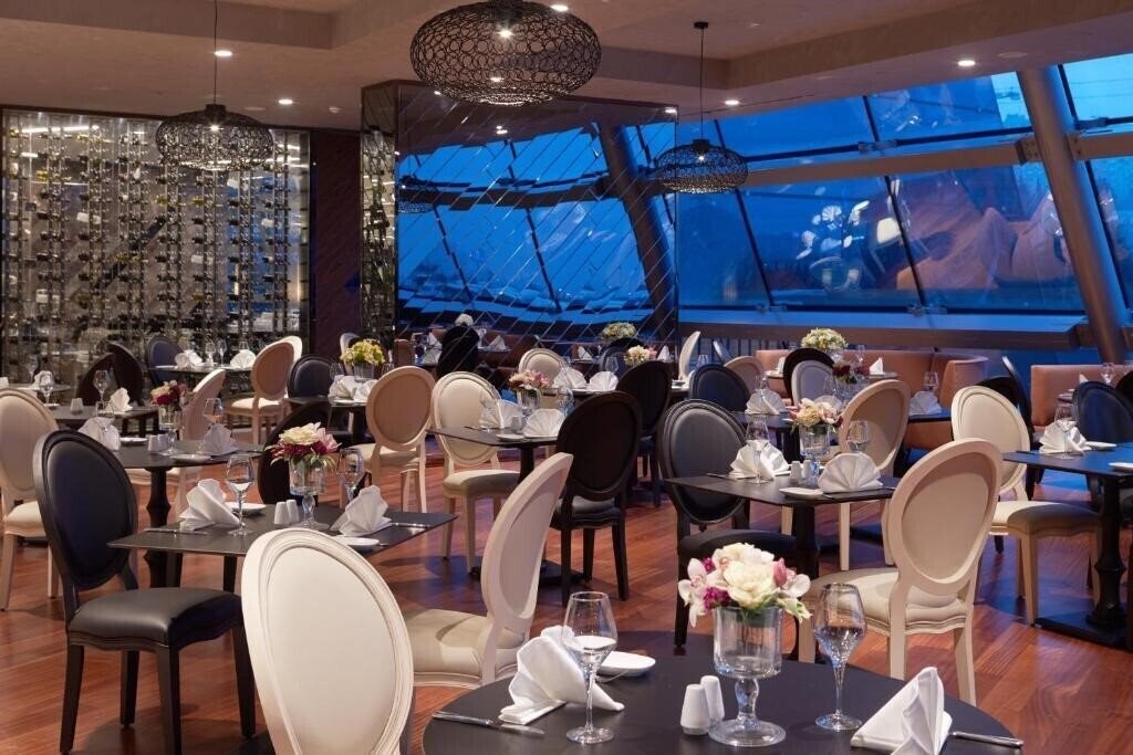 Pullman Istanbul Hotel & Convention Center 5* фотосуреті