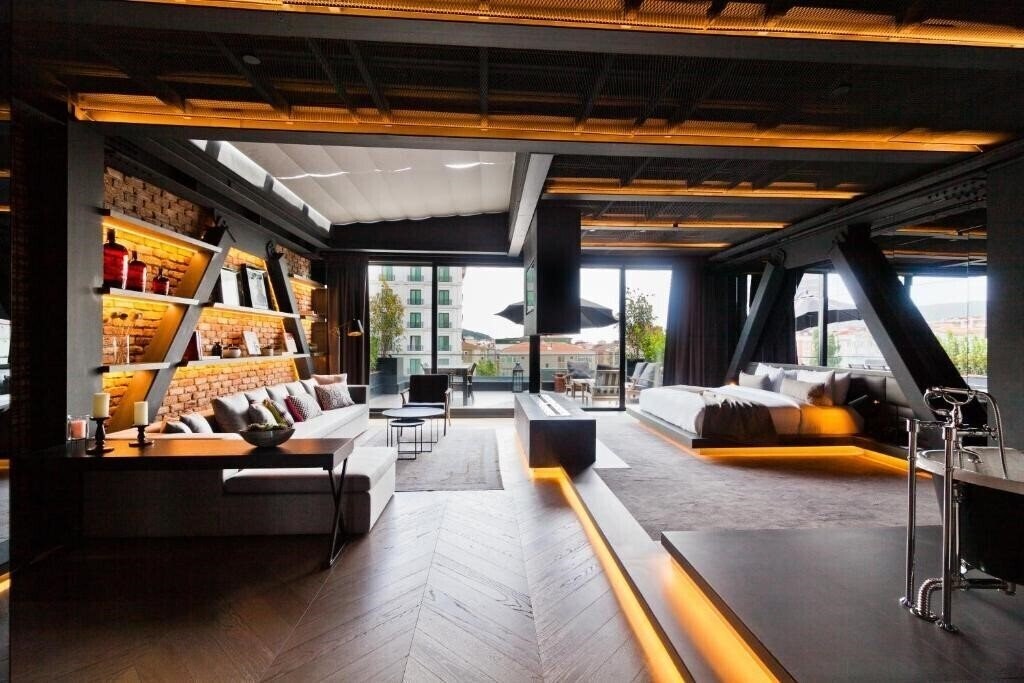 Фото Cityloft 81 Hotel 4*