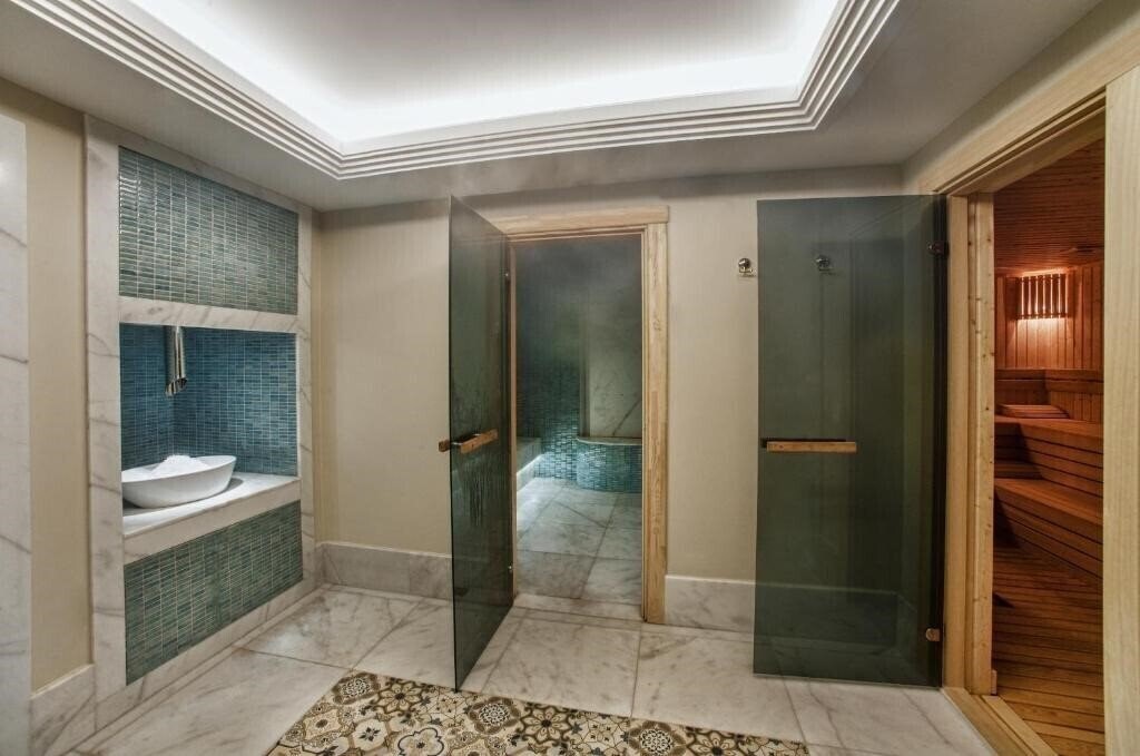 Отель Kaya Istanbul Fair & Convention Hotel 5*