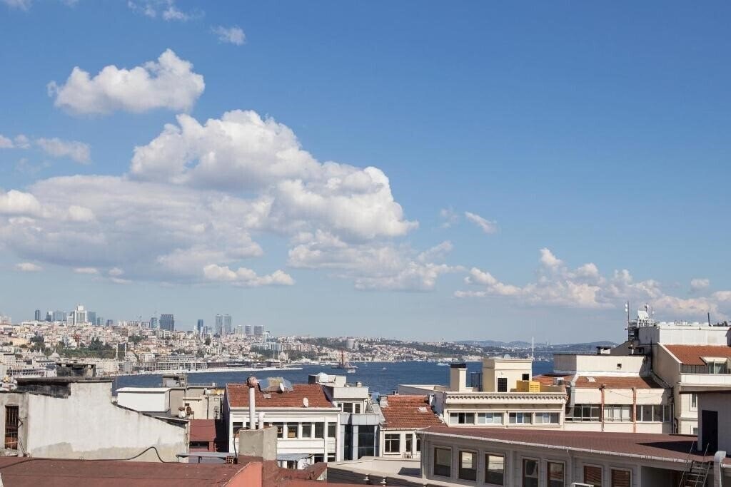 Изображение Hotel Queens Land 4*