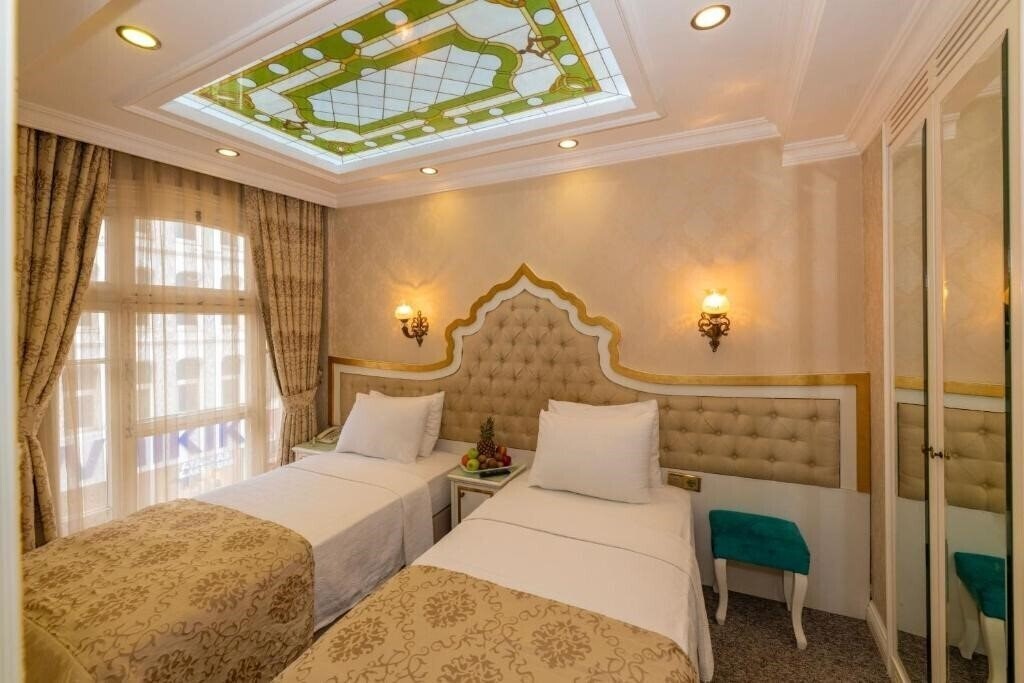 Отель Alpek Hotel 3*
