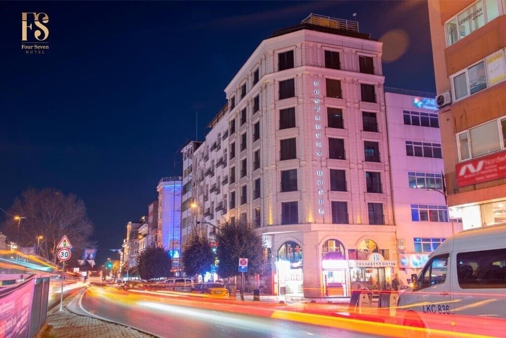 Отель Four Seven Hotel 3*
