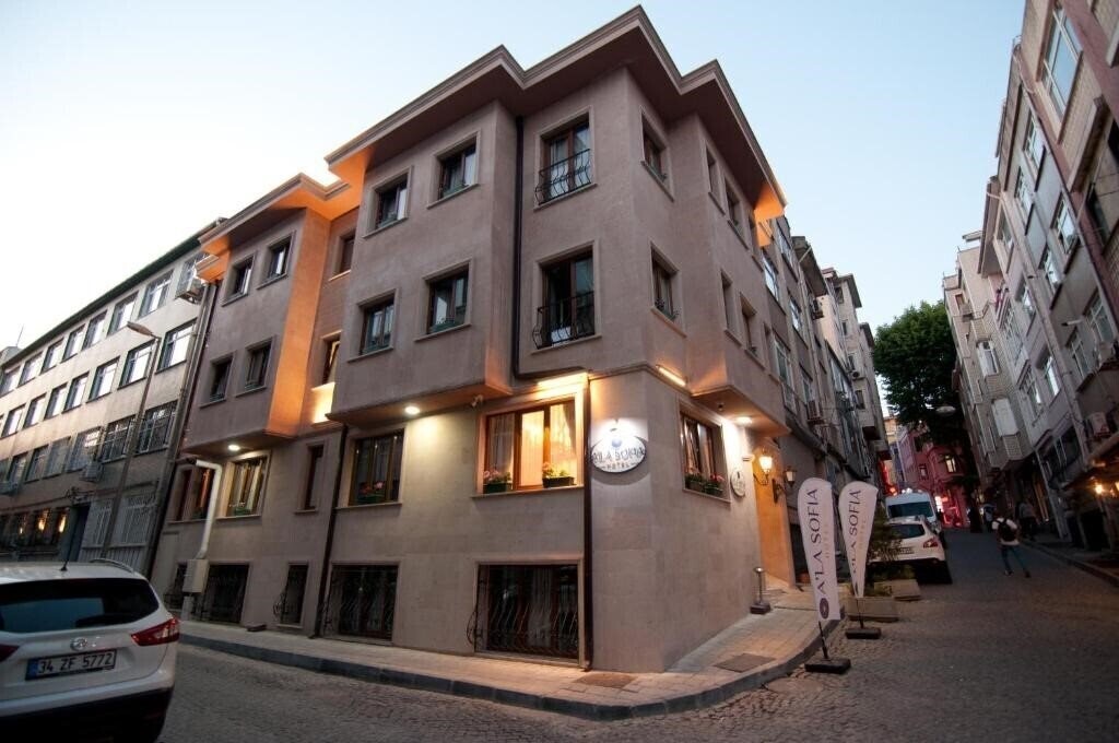 A'La Sofia Hotel (ex. Ferman Sultan Hotel, Blue Hills) 3* қонақ үйі