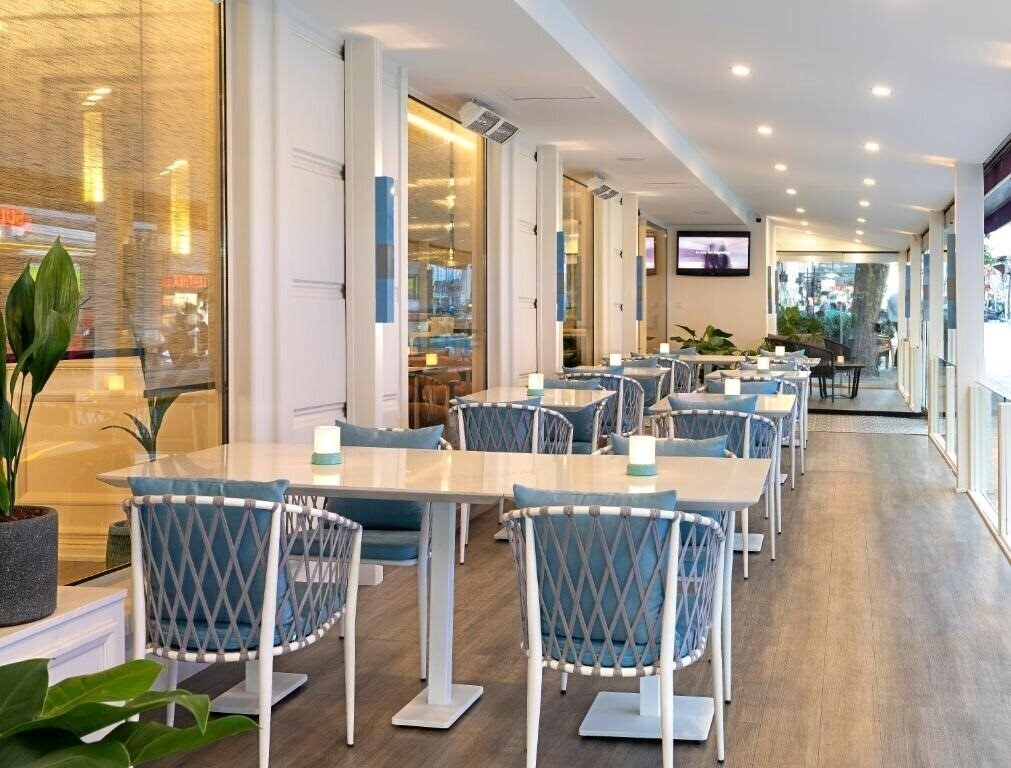 Изображение Occidental Taksim (ex. Lares Park Hotel Istanbul) 4*