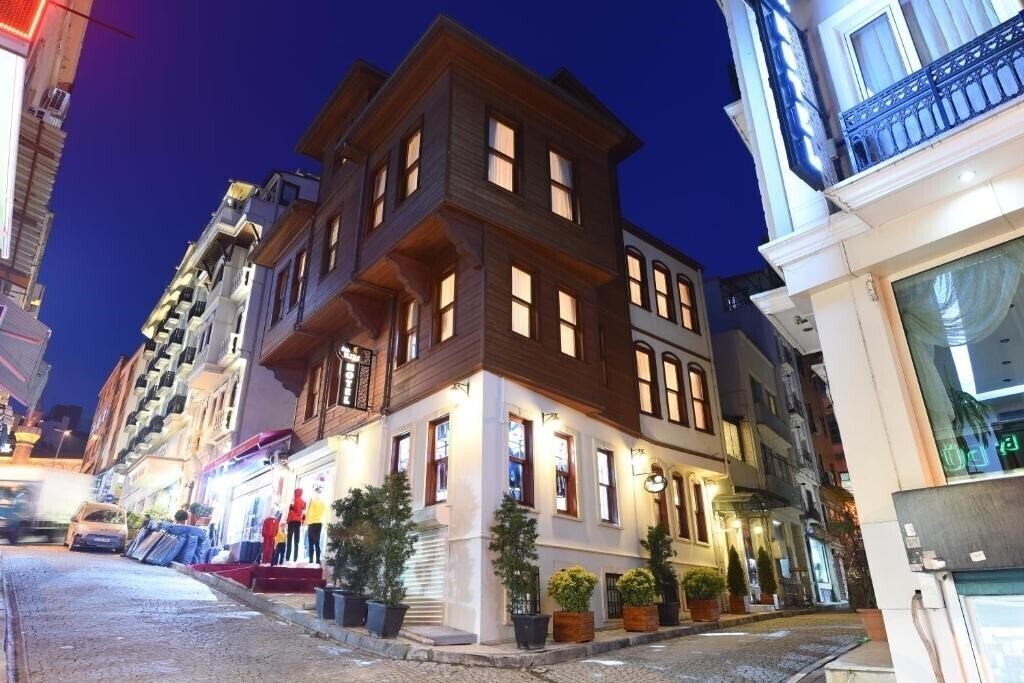 Отель Elyka Hotel Istanbul (ex. Elyka Hotel Istanbul Boutique, Omer Bey Konak Hotel) 3*