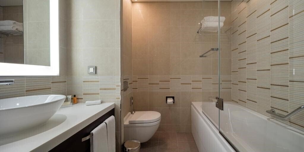 Фото DoubleTree By Hilton Istanbul Umraniye 3*