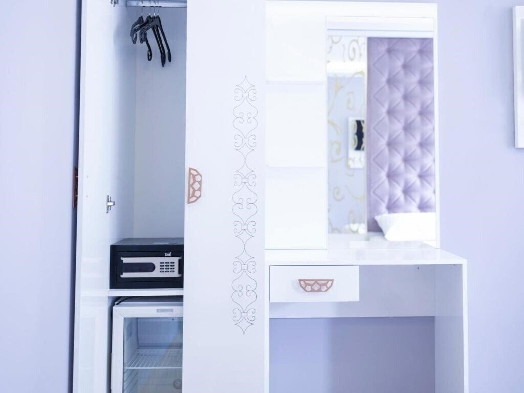 Zanadu Hotel Boutique 3* қонақ үйі