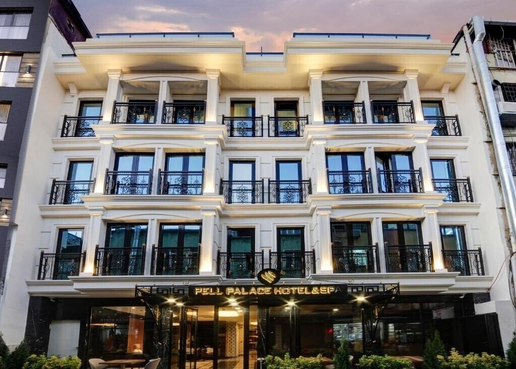 Фото Pell Palace Hotel & SPA 3*