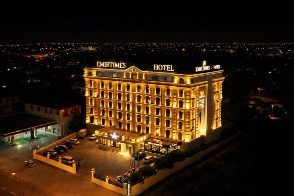 Отель Emirtimes Hotel & SPA Tuzla 4*