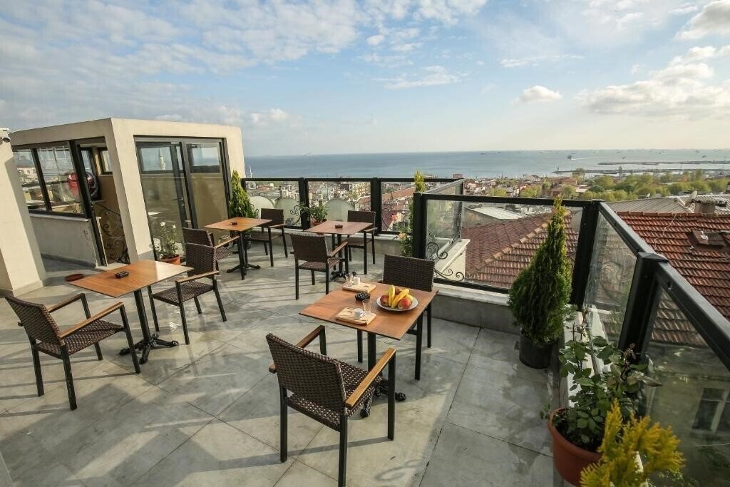 Artika Hotel 3* суреті