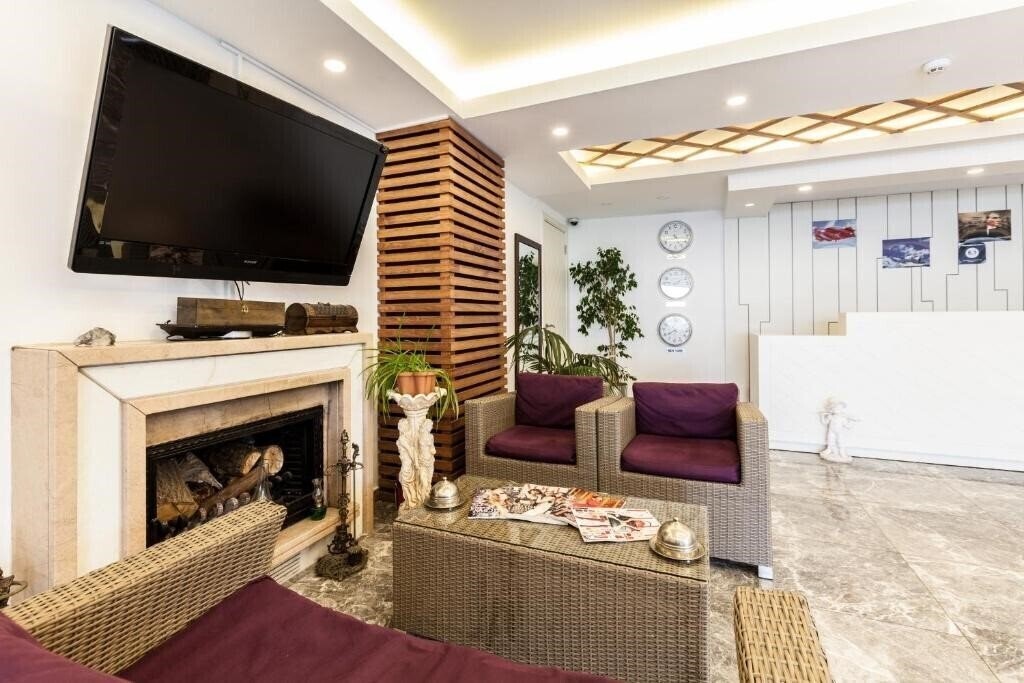 Buyukada Comfort Hotel 4* суреті