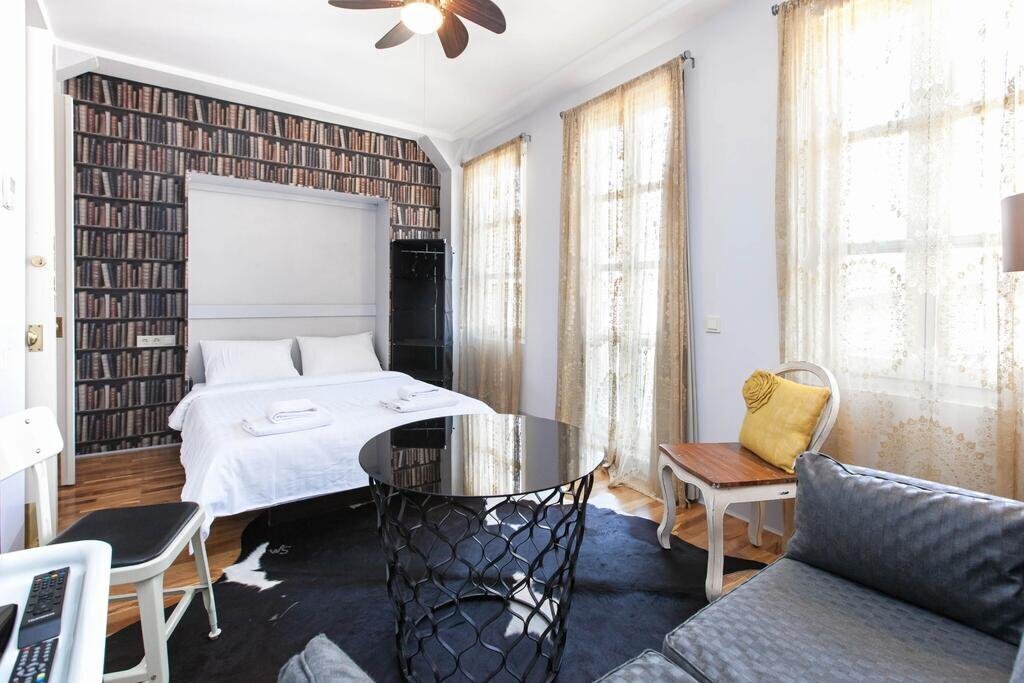 Chiconomy Suites 4* суреті