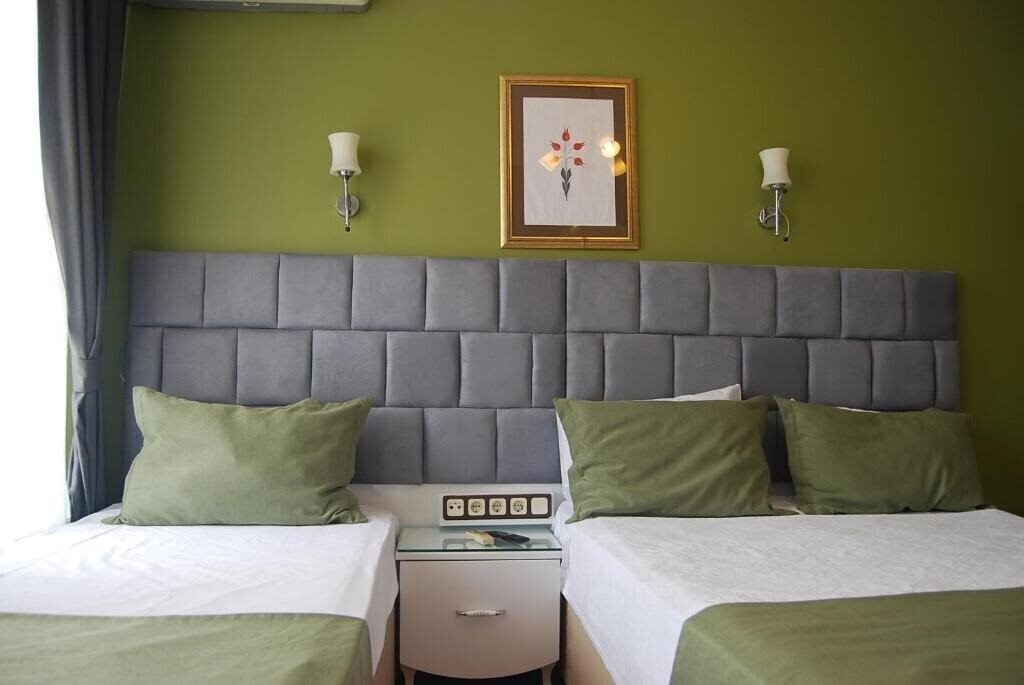 Фото Tulip House Hotel 3*