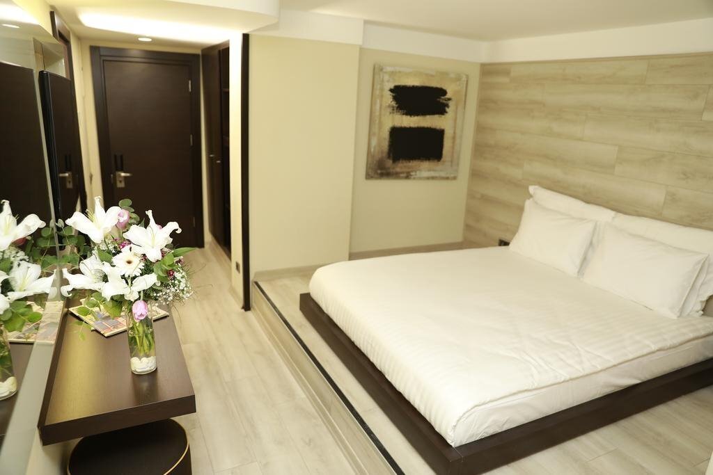 Milord Hotel 4* фотосуреті