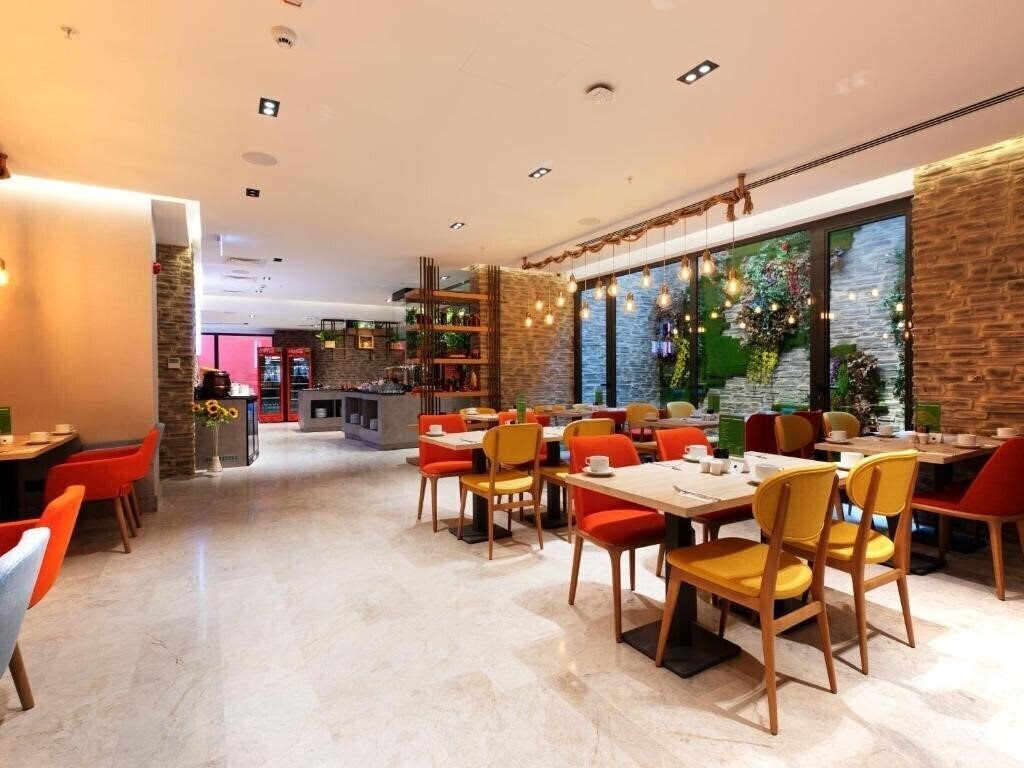 Ibis Styles Istanbul Atasehir 4* суреті