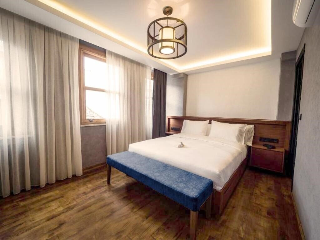 Отель Blu Hotel (ex. Inqlusif Hotel Galata, Inqlusif Hotel at Galata, Galata Co Hotel, Galataco Hotel) 4*