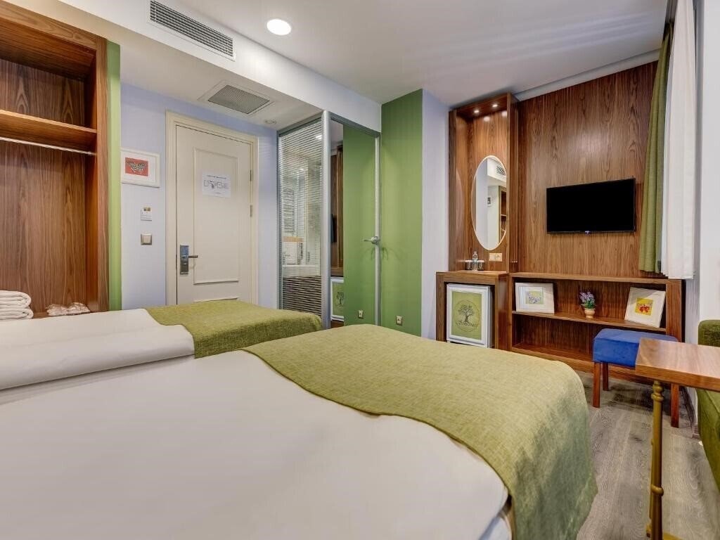 Фото Sometimes Hotel Taksim 3*