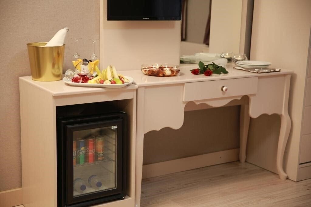 Pelikan Hotel 3* фотосуреті