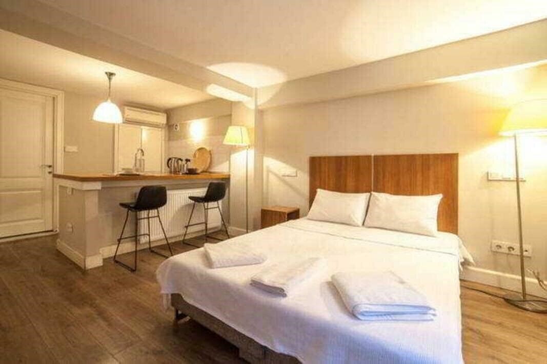 Отель La Bella Suites Pera 3*