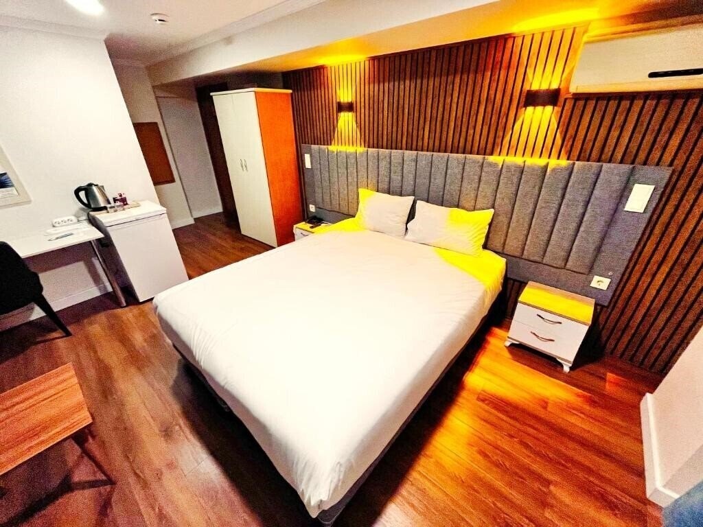 Отель Naila Hotel 3*