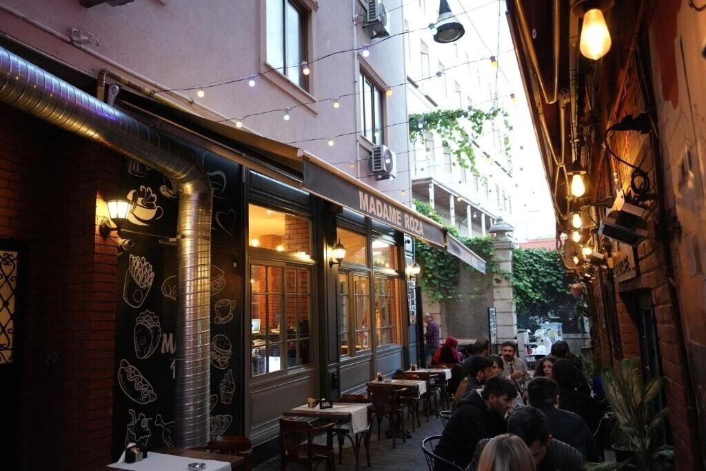 Madame Roza 2* суреті