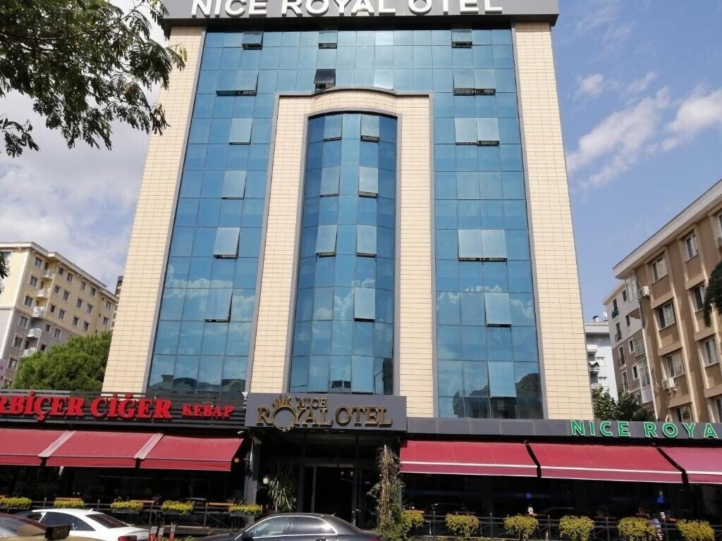 Nice Royal Hotel 3* суреті