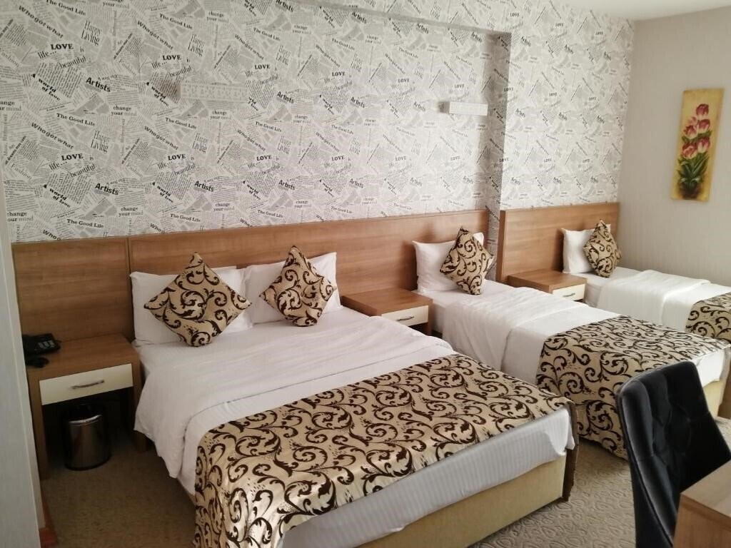 Nice Royal Hotel 3* суреті