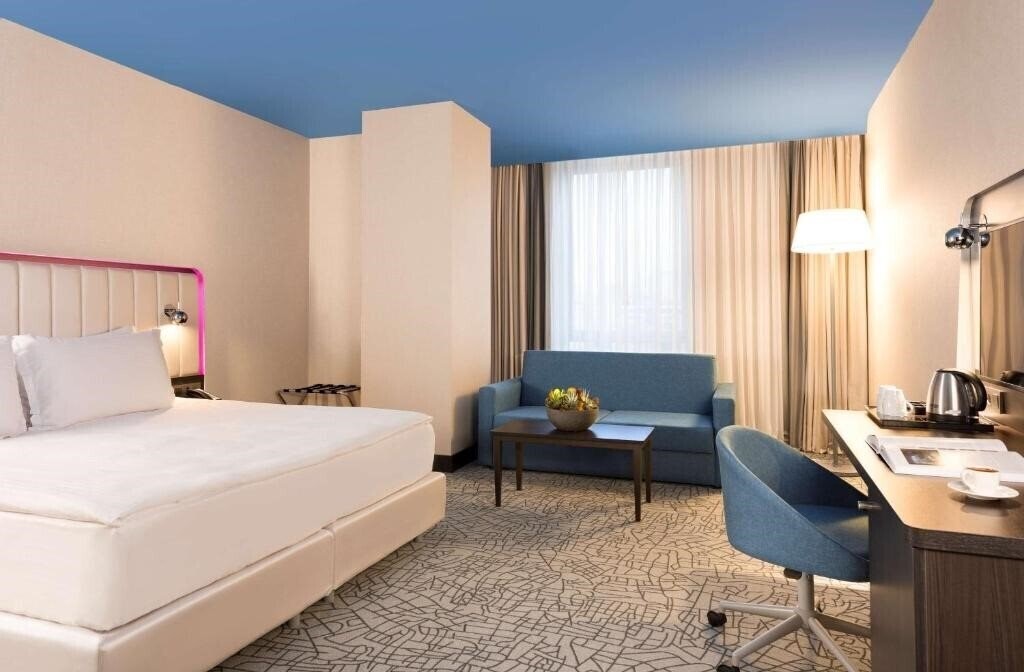 Отель Park Inn By Radisson Istanbul Atasehir 4*