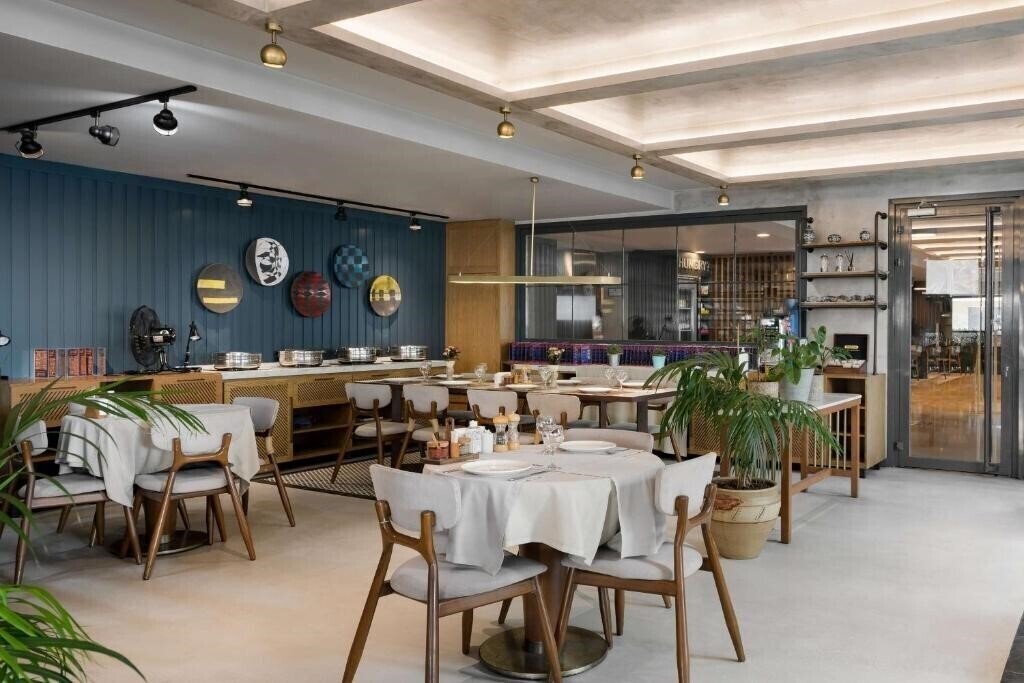Фото Park Inn By Radisson Istanbul Atasehir 4*