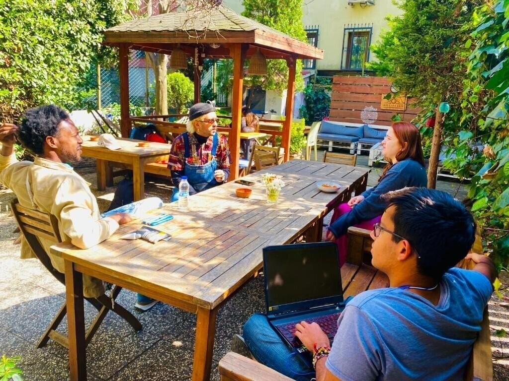 Картинка Hush Hostel Lounge хостел