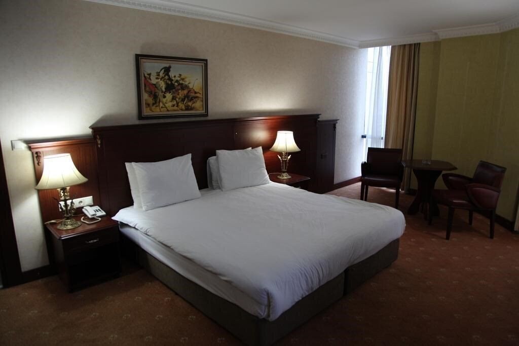 9 On Istanbul Hotel 4* фотосуреті