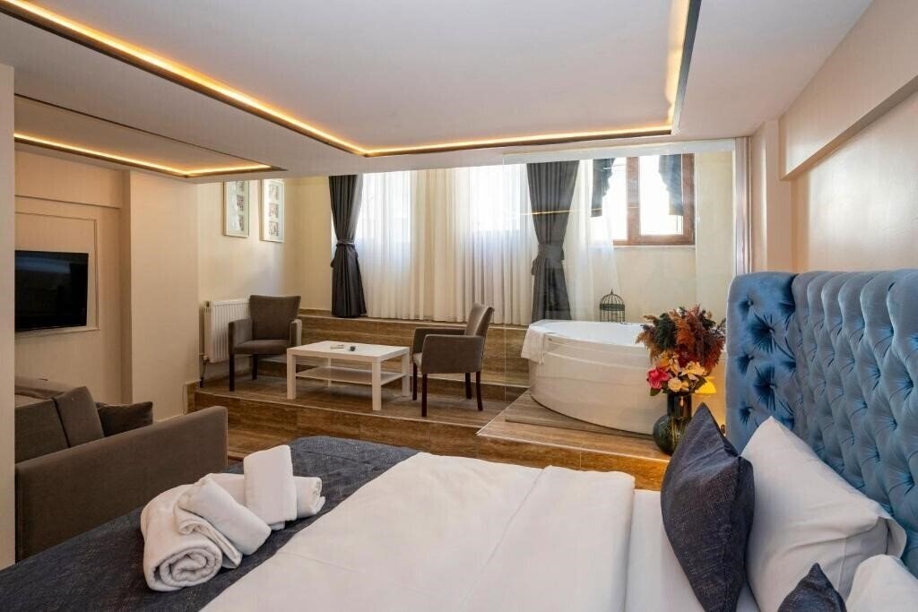 Aiza Suites 3* қонақ үйі