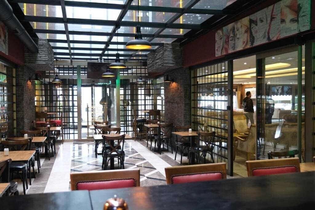 Фото Boris Hotel 4*
