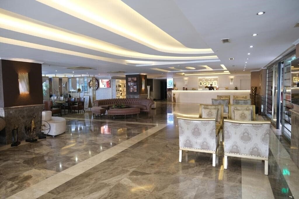 Boris Hotel 4* фотосуреті