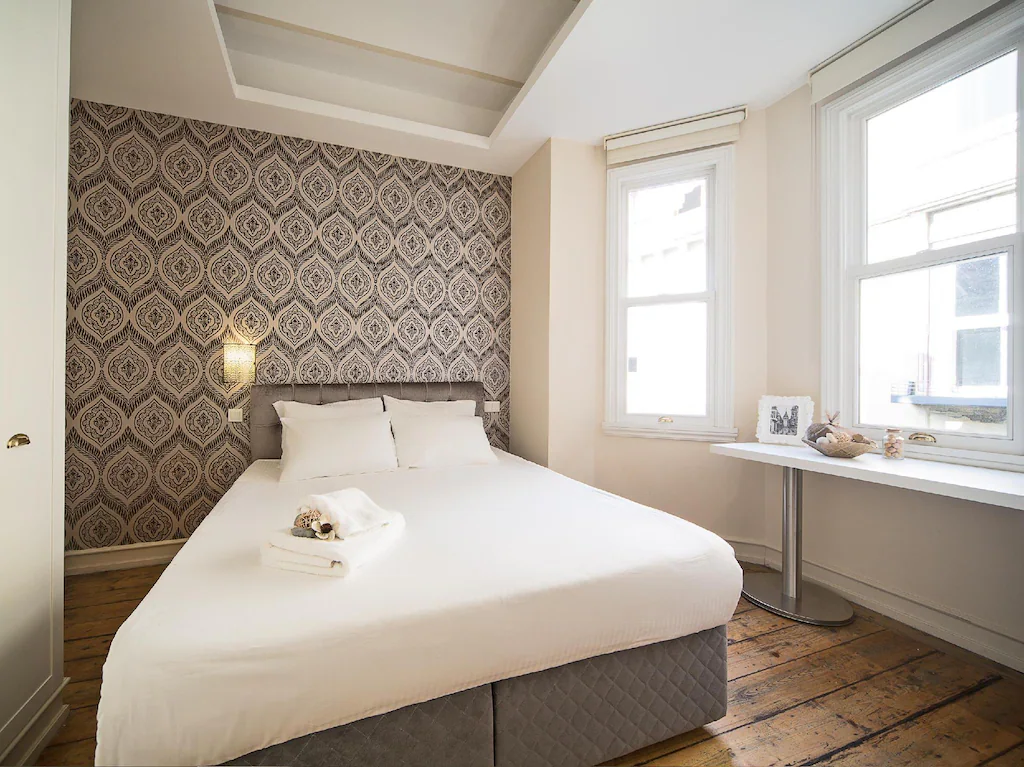 Galata Tower Suites by Mile Hotels (ex. Galata Tower VIP Apartment Suites) 3* суреті