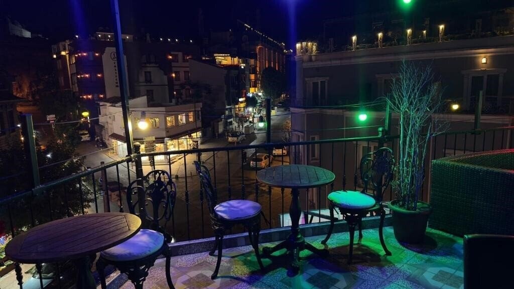 Hotel Rose Bouquets 3* фотосуреті