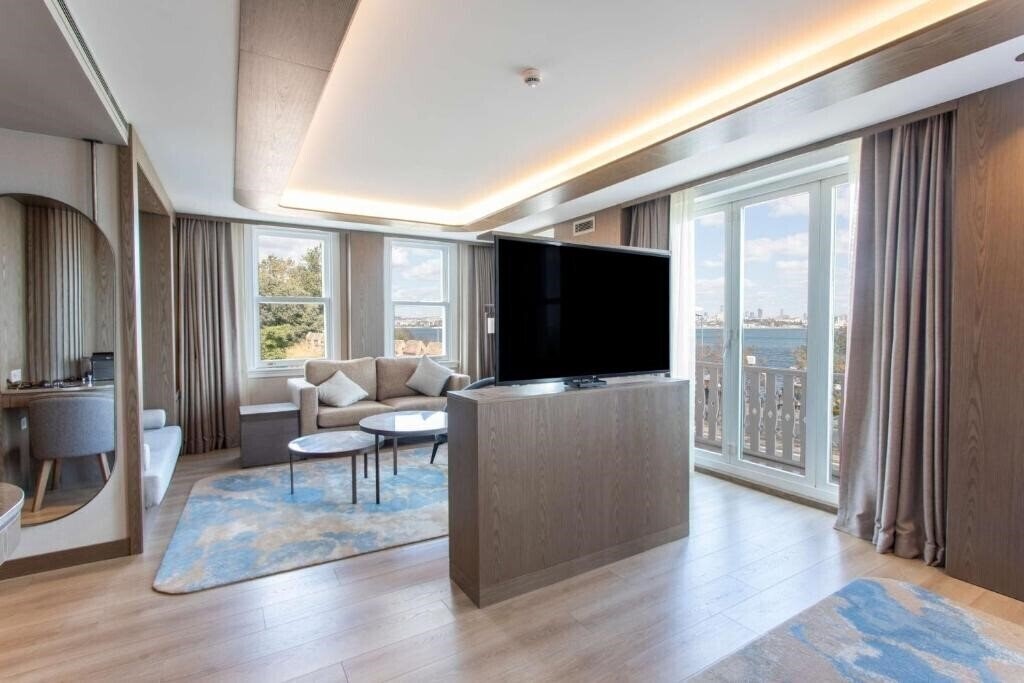 Radisson Hotel Istanbul Sultanahmet (ex. Citadel Hotel, Citadel Hotel & Restaurant, Best Western Citadel Hotel) 4* суреті