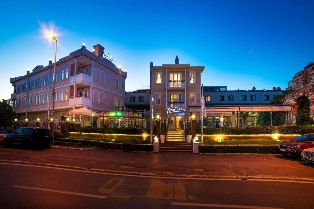 Radisson Hotel Istanbul Sultanahmet (ex. Citadel Hotel, Citadel Hotel & Restaurant, Best Western Citadel Hotel) 4* суреті