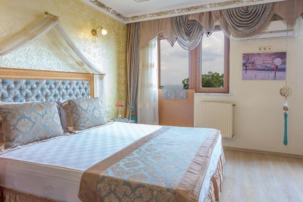 Seahouse Suites (ex. Ottomania) 4* қонақ үйі