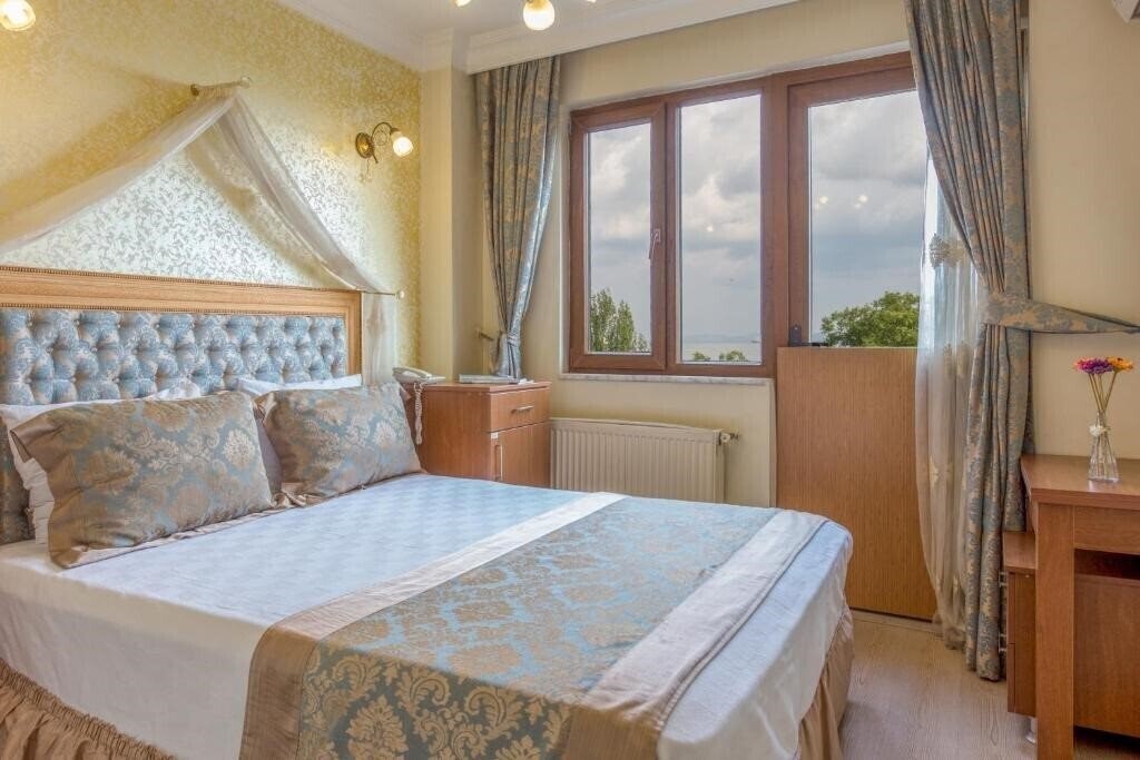 Seahouse Suites (ex. Ottomania) 4* суреті
