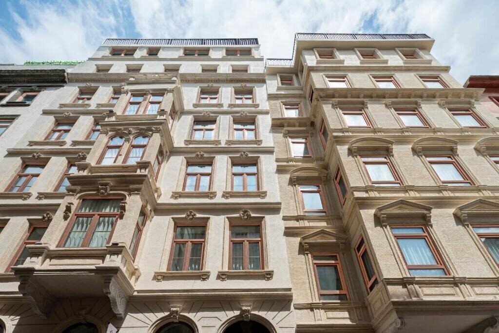 Akka Suites 3* суреті